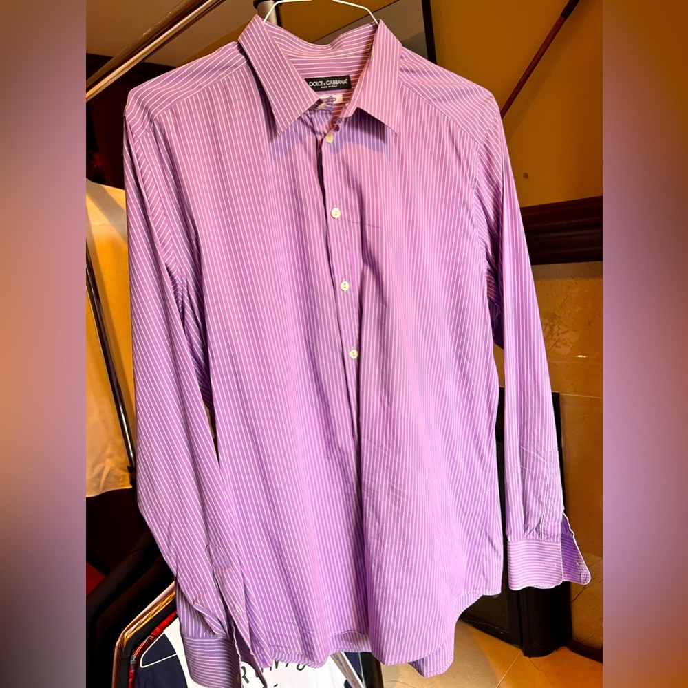 Dolce and Gabbana (Gold) Men’s Purple striped dress shirt. Size 17/43